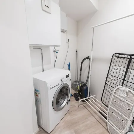 Forenom Serviced Lauttasaari Апартаменты *